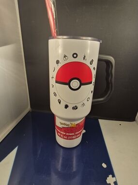 Pokémon Poké Ball Travel Mug - Red & White